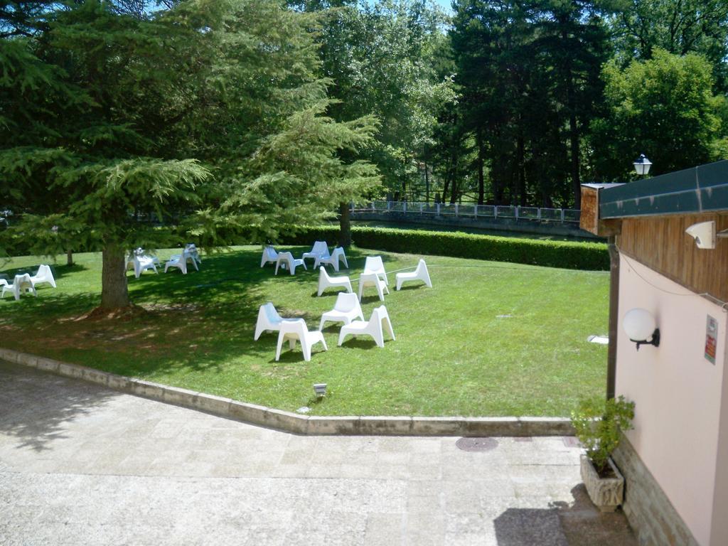 Hotel La Pardina Sabiñánigo Exteriör bild