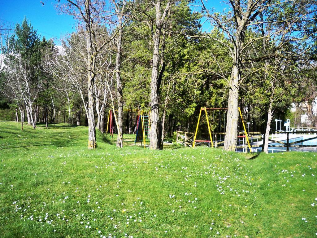 Hotel La Pardina Sabiñánigo Exteriör bild